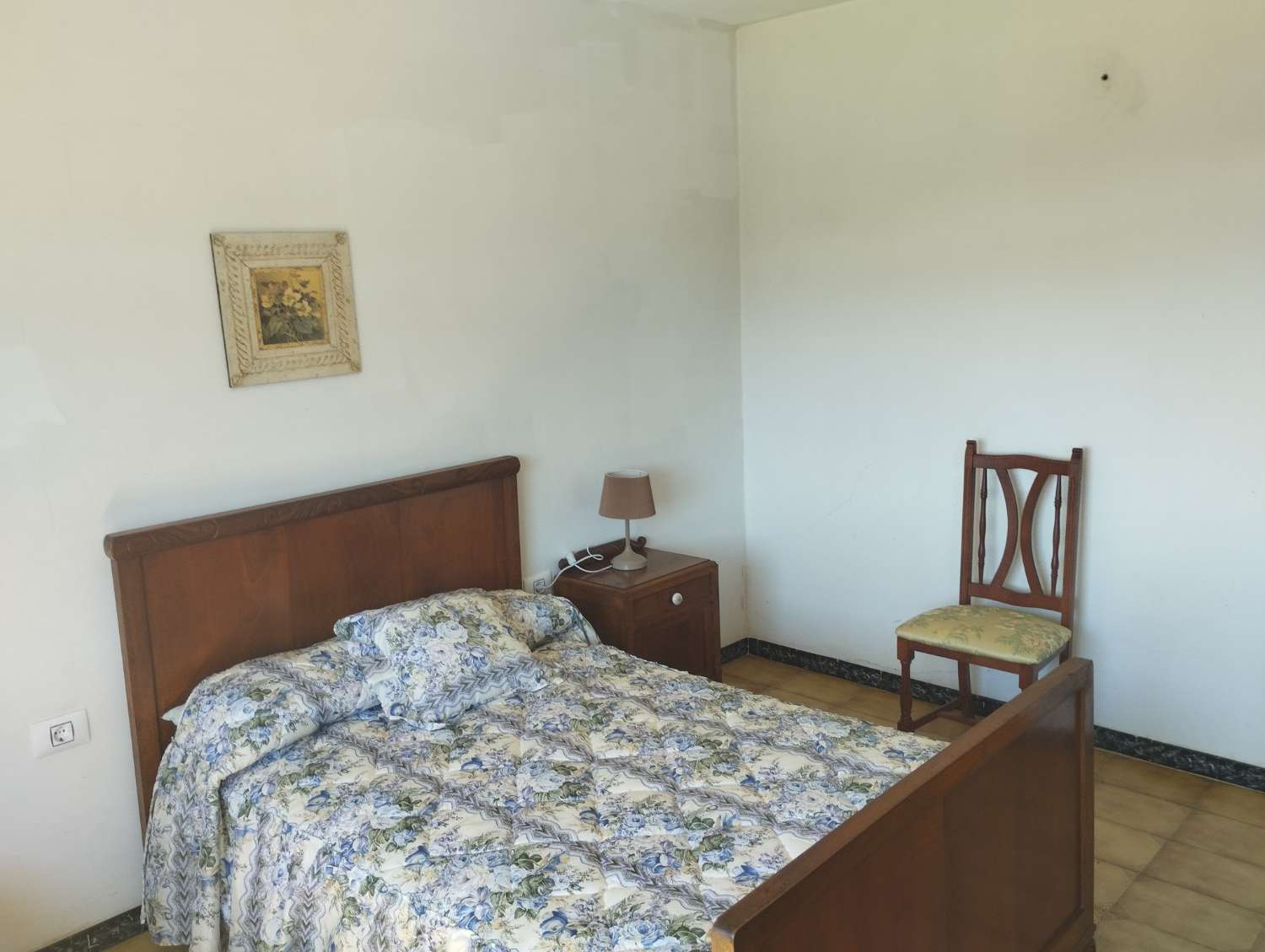 En venta casa con finca en San Sadurniño.