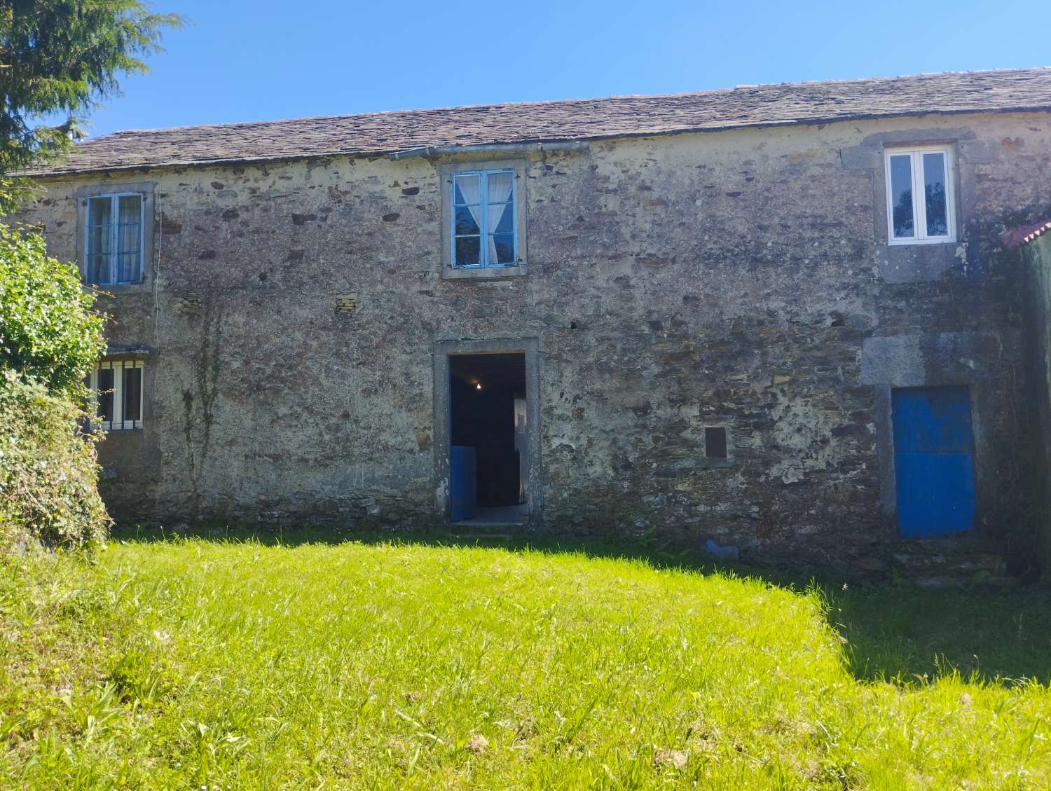 Gran Casa para rehabilitar en San Sadurniño.