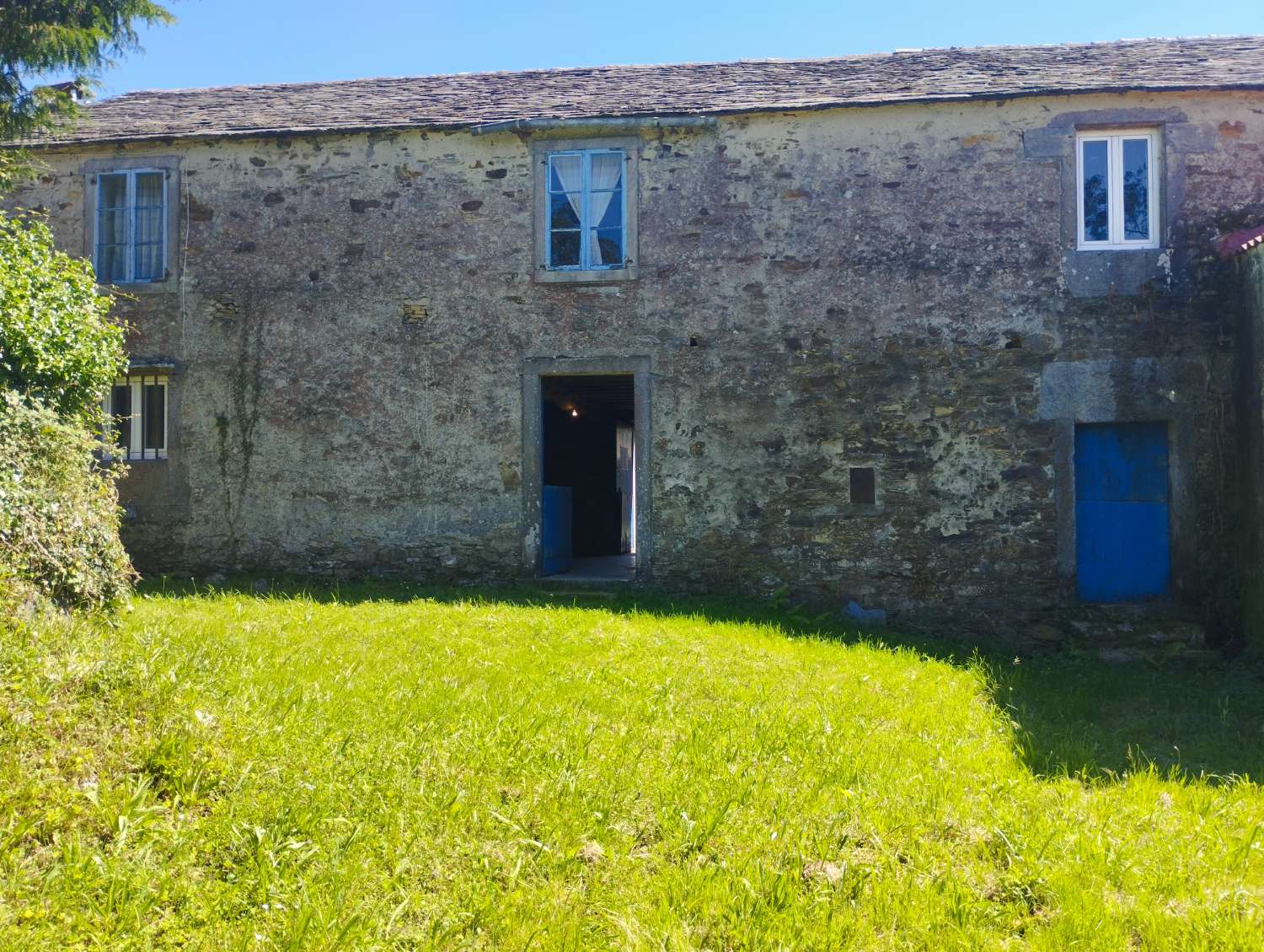 Gran Casa para rehabilitar en San Sadurniño.