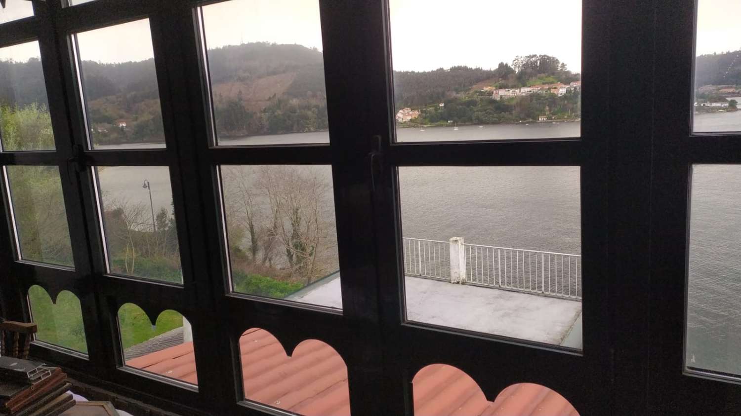 Venta de Gran Casa en Mugardos con magníficas vistas a la Ría de Ferrol.