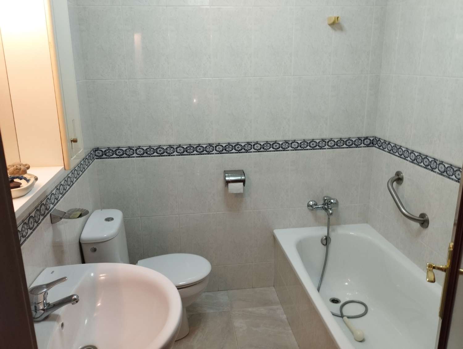 House for sale in Ares