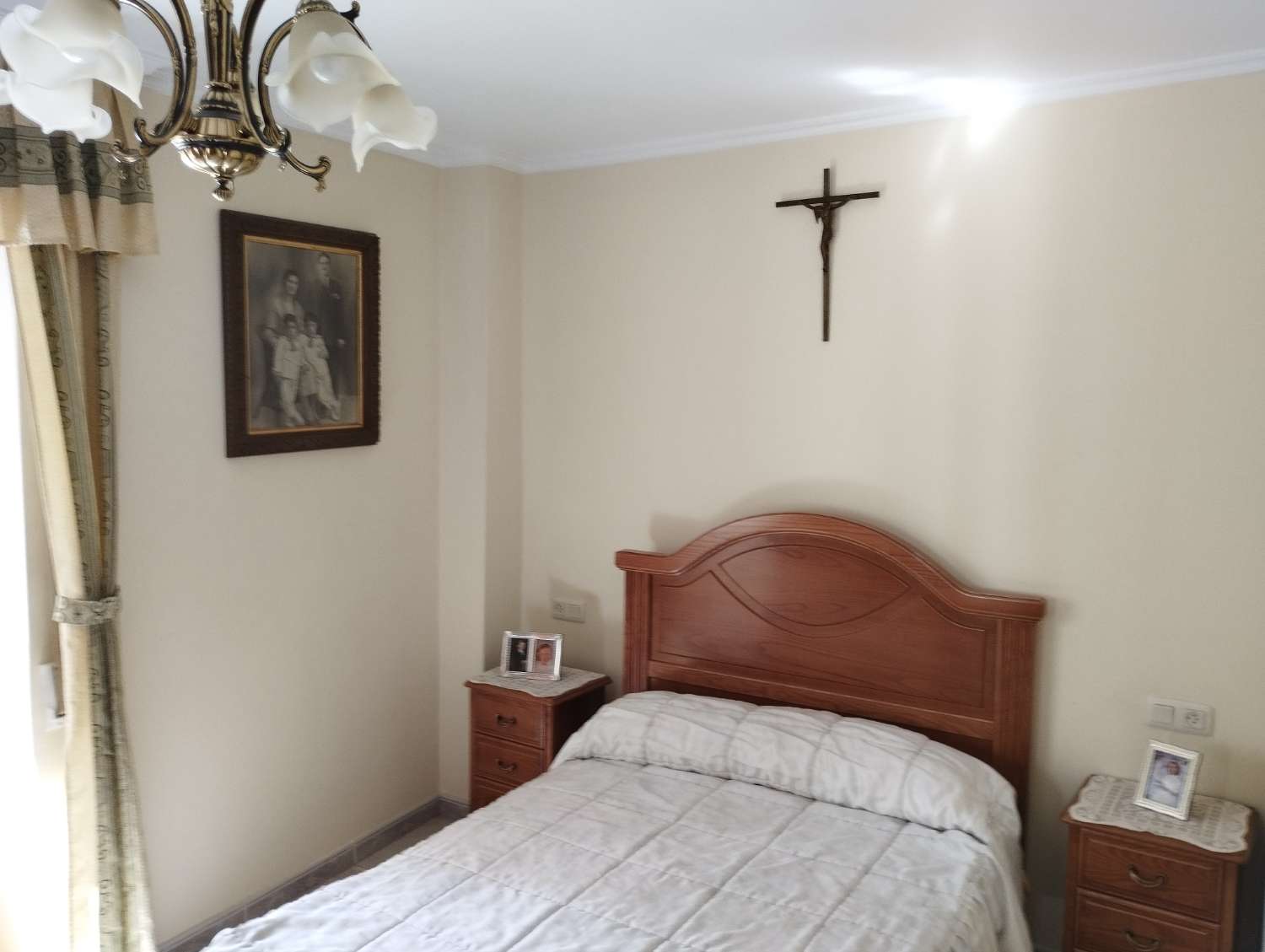 House for sale in Ares