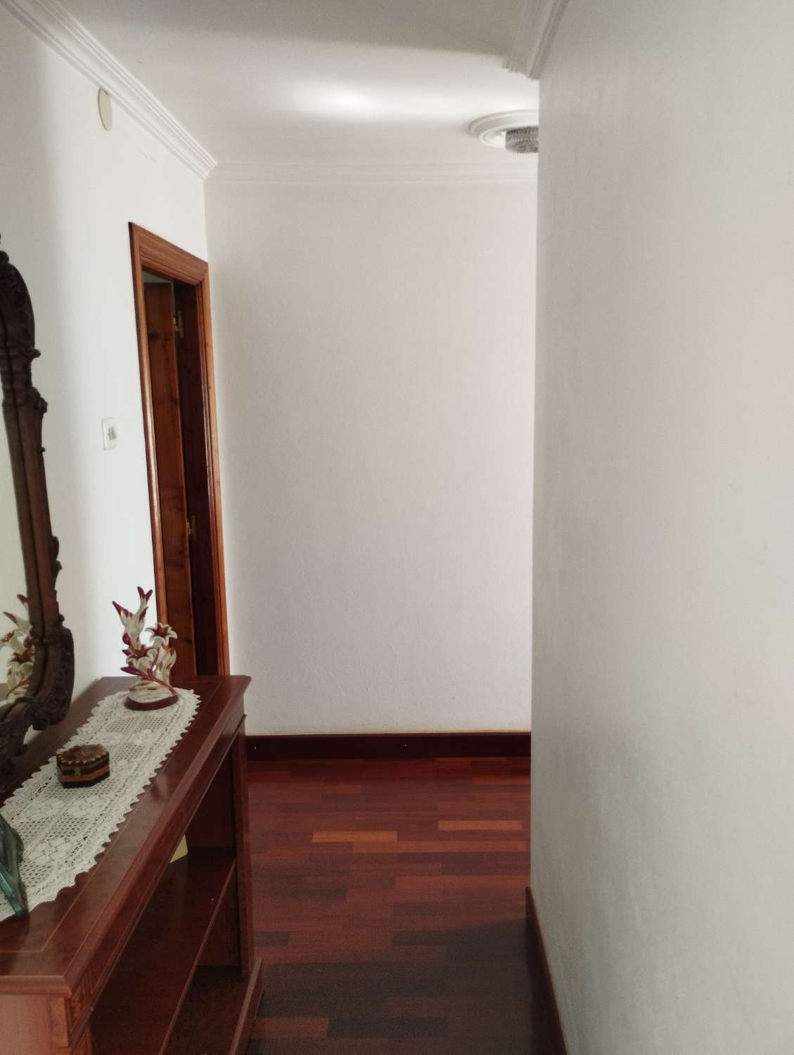 En venta gran casa con gran finca en Cerdido, A Coruña.