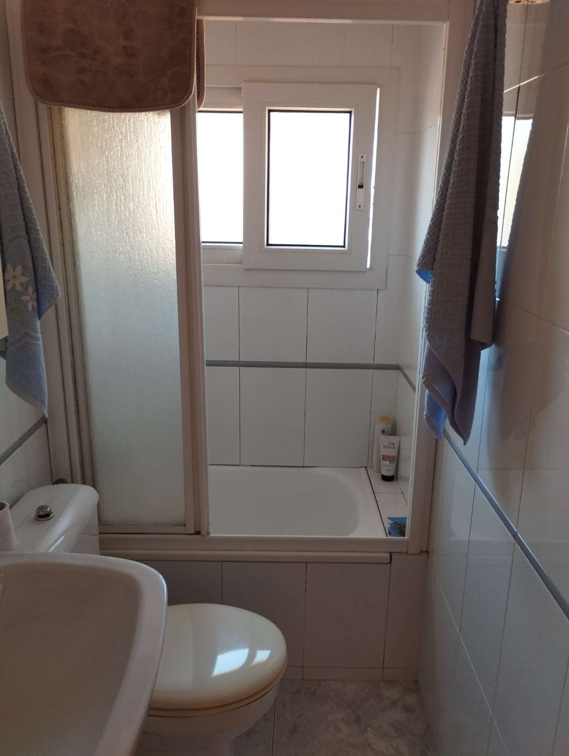 En venta gran casa con gran finca en Cerdido, A Coruña.