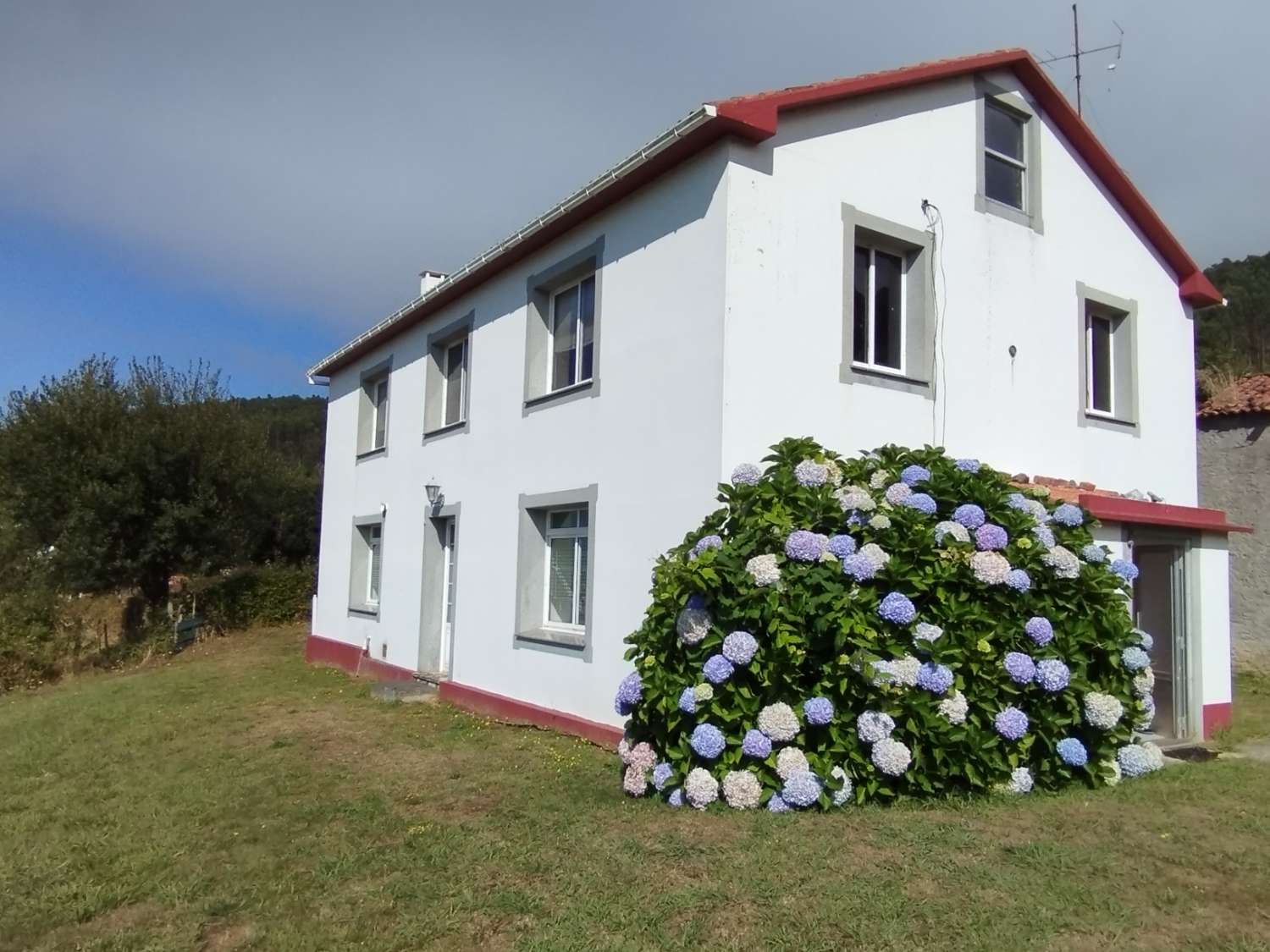En venta casa en Patín, Valdoviño con vistas espectaculares.
