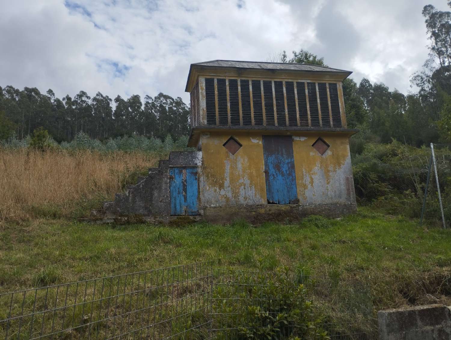 Casa-Molino en Cerdido, A Coruña.