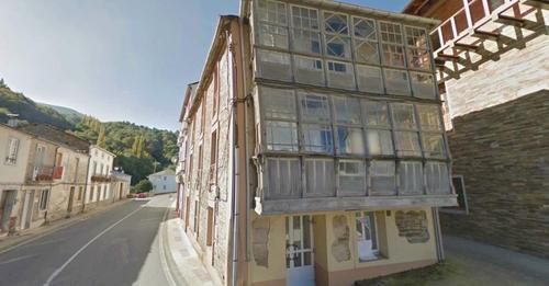 Oportunidad!! Bonita casa de piedra para rehabilitar en casco urbano de Samos