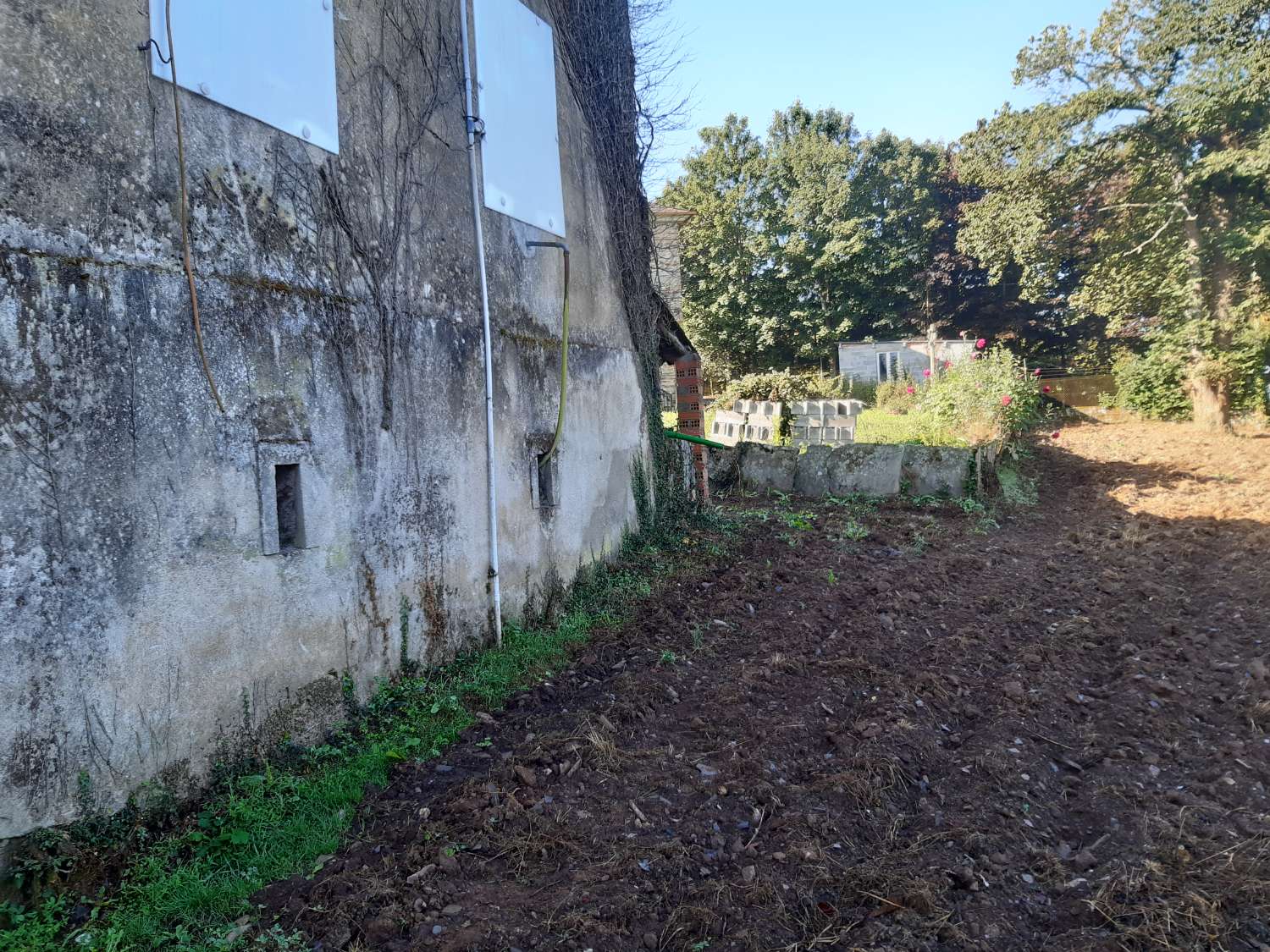 Gran casa para rehabilitar en Castrocán, Samos